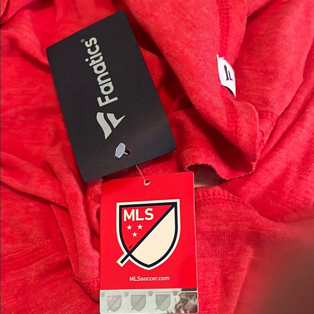 NWT Fanatics heather Red (original logo) Chicago Fire Long Sleeve Tee, medium - Picture 7 of 9